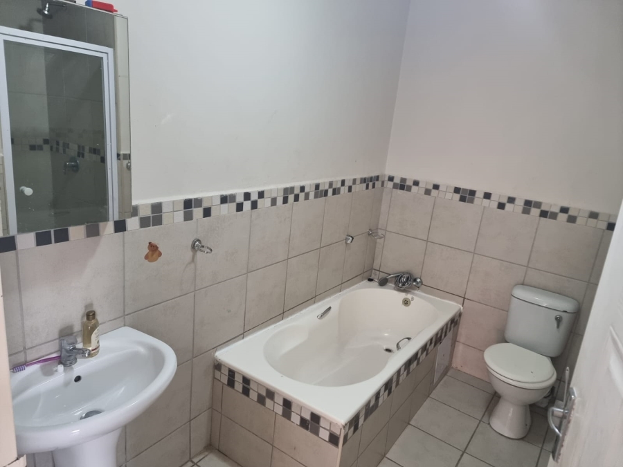 3 Bedroom Property for Sale in Waterval East North West